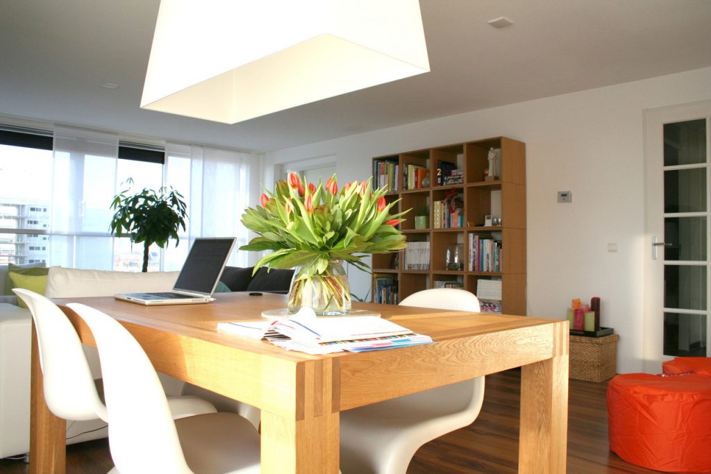 Czy są domowe sposoby na walki z kornikami?